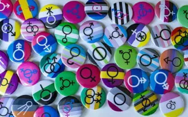 Chinchetas con símbolos